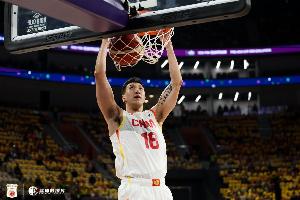 真挚的祝福祝同曦男篮球员杜润旺27岁生日快乐！